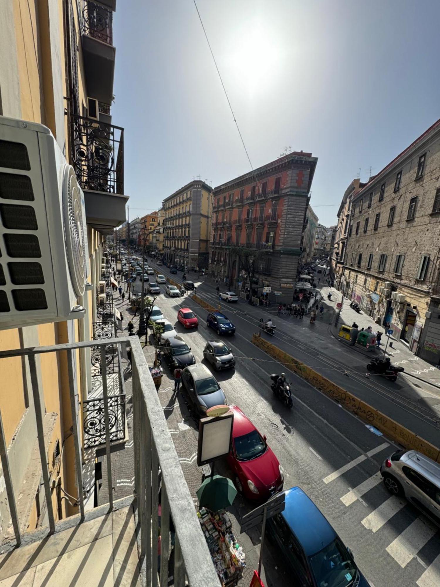 La Dimora Di Cinzia Daire Napoli Dış mekan fotoğraf