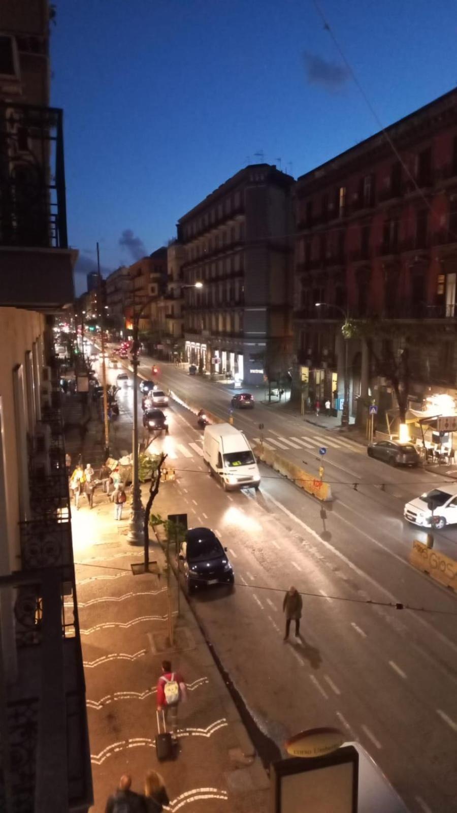 La Dimora Di Cinzia Daire Napoli Dış mekan fotoğraf